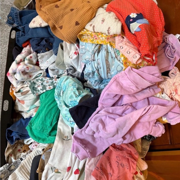 EUC RESELLERS BUNDLE OF 50 NB-5T MIXED SEASONS/GENDER - Picture 4 of 5